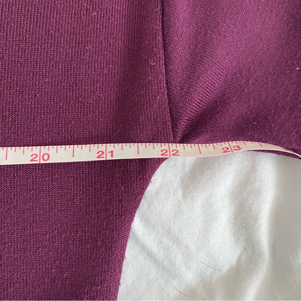 Banana Republic Rich Plum Women’s Crew Neck Lightweight Sweater Size Small - Picture 6 of 8